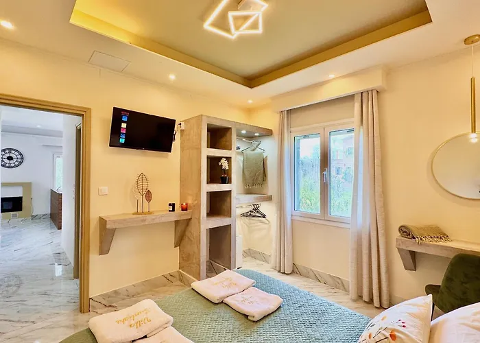 Villa Sunlight With Private Pool By Dadovillas Sidárion