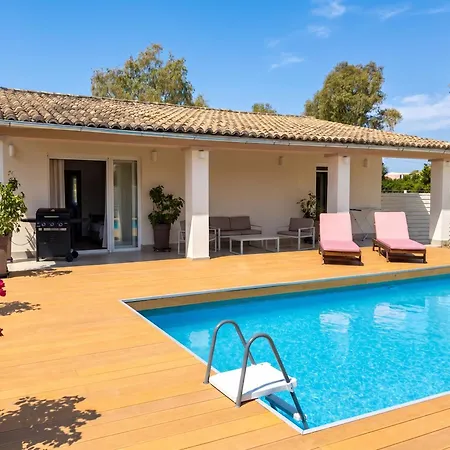 Вилла Sunlight With Private Pool By Dadovillas Сидарион